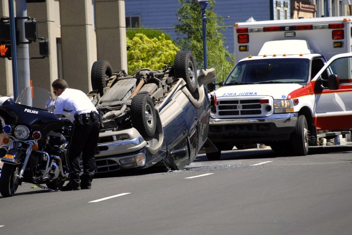 Lawyer car accident no insurance